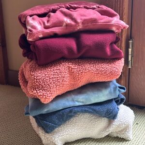 Women’s sweatshirt bundle